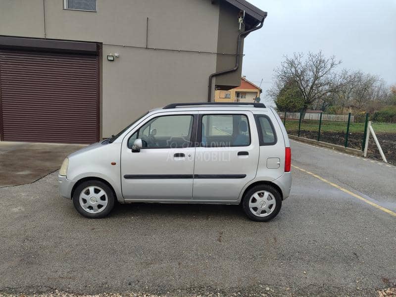 Opel Agila 