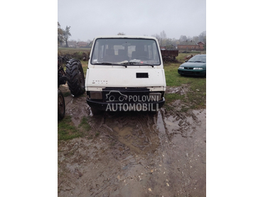 Renault Trafic hajnanakwkw