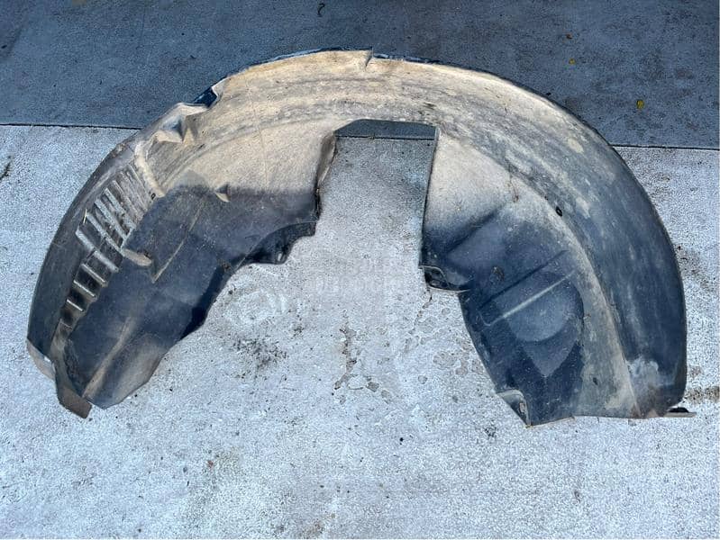 Levo podkrilo prednje