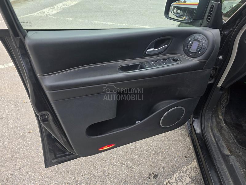 Renault Espace 2.0 dci alyum