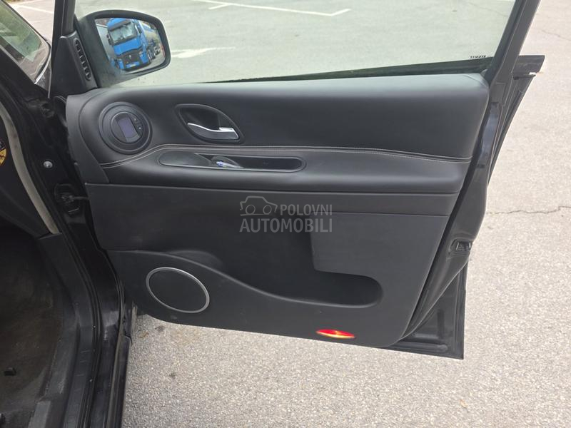 Renault Espace 2.0 dci alyum