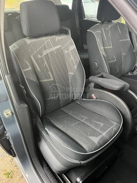 Renault Grand Scenic 7 S.E.D.I.S.T.A