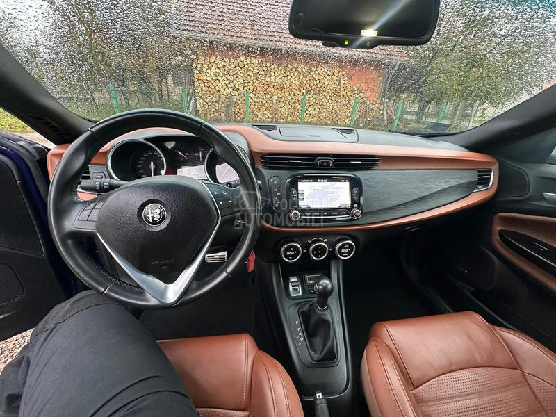 Alfa Romeo Giulietta 