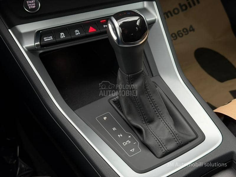 Audi Q3 2.0D/S-LINE/MATRIX