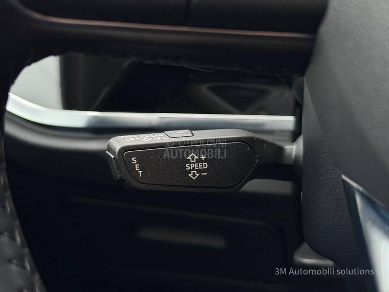 Audi Q3 2.0D/S-LINE/MATRIX