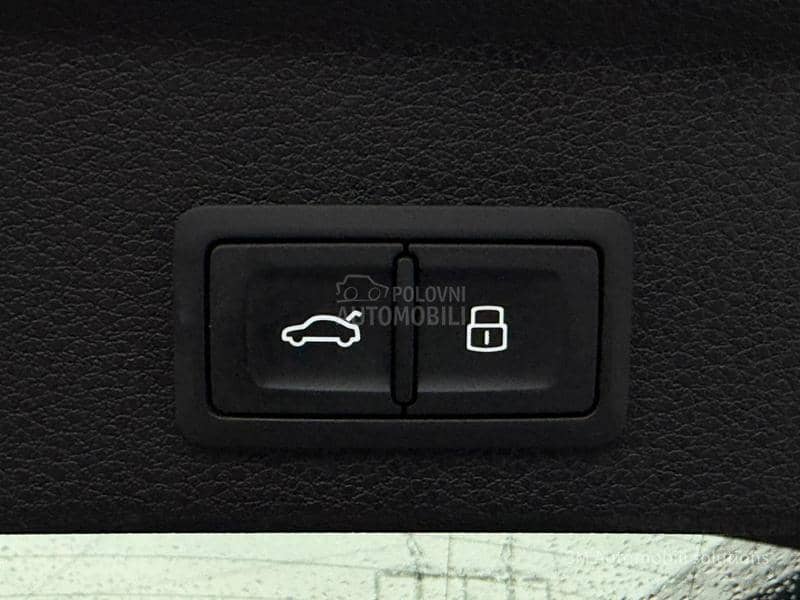 Audi Q3 2.0D/S-LINE/MATRIX