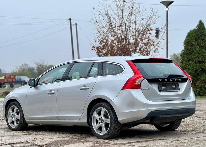 Volvo V60 2.0d D3