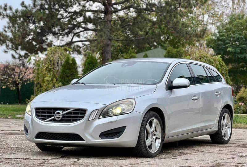 Volvo V60 2.0d D3