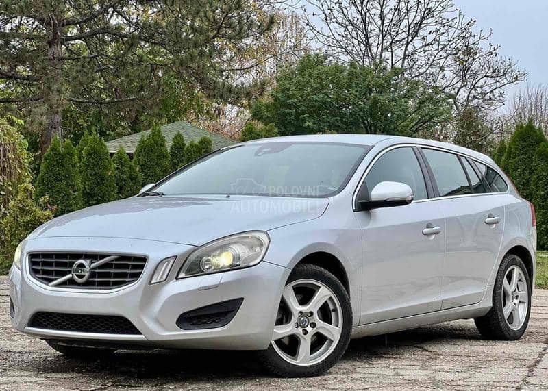 Volvo V60 2.0d D3