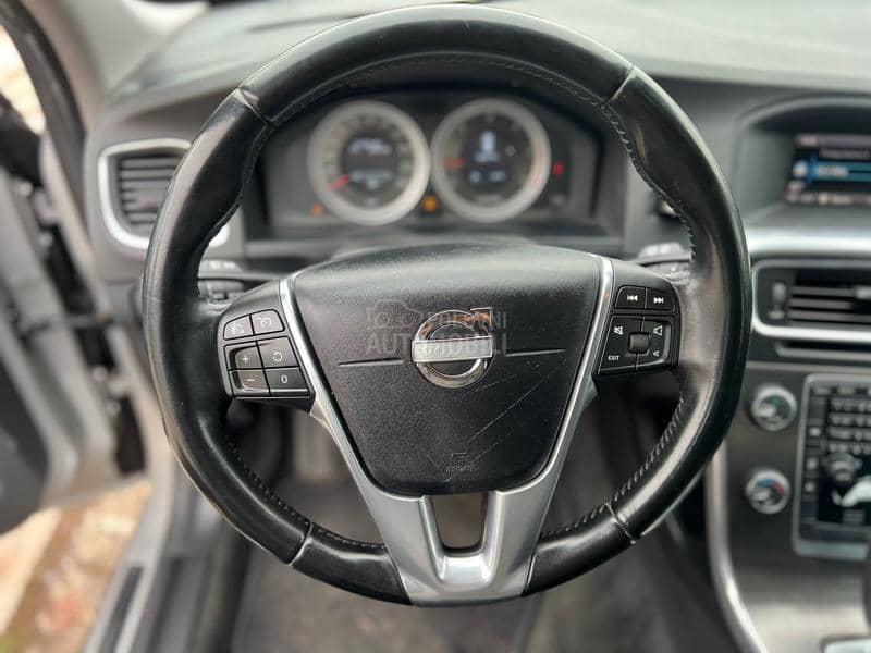 Volvo V60 2.0d D3