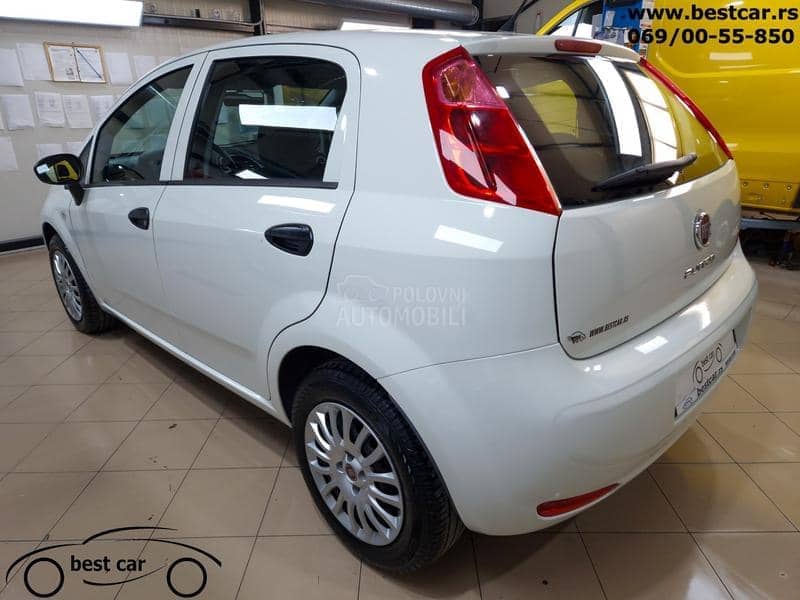 Fiat Grande Punto 4 Sedista N1