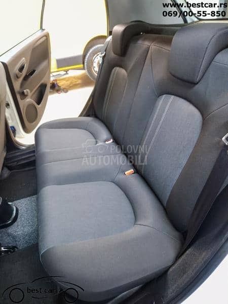 Fiat Grande Punto 4 Sedista N1