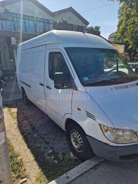 Mercedes Benz Sprinter 