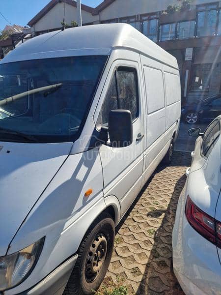 Mercedes Benz Sprinter 