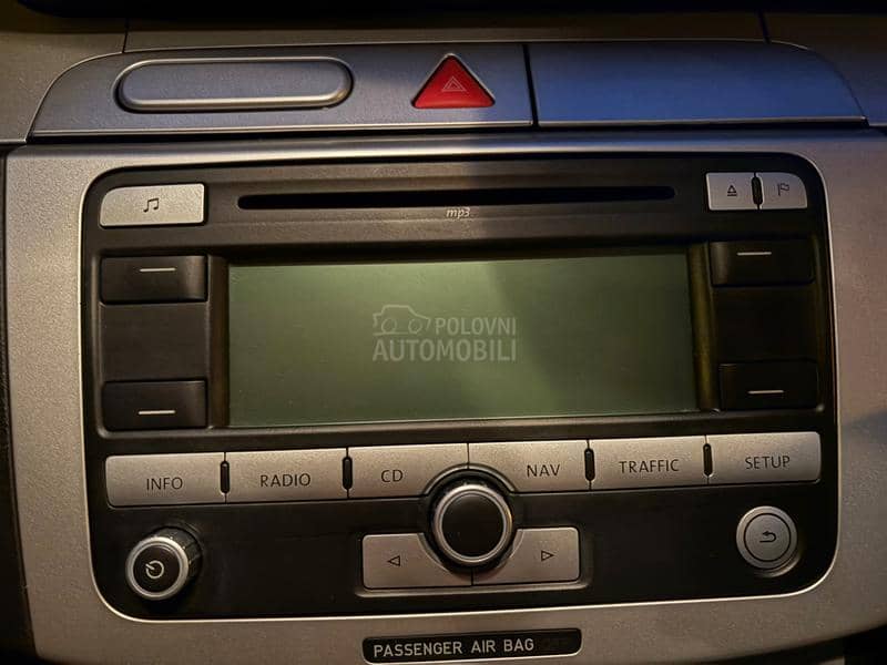 Multimedija golf 5 passat B6