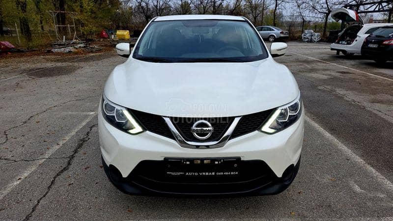 Nissan Qashqai 1,5Dci LED/NAV/PERLA