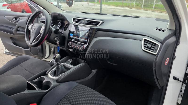 Nissan Qashqai 1,5Dci LED/NAV/PERLA