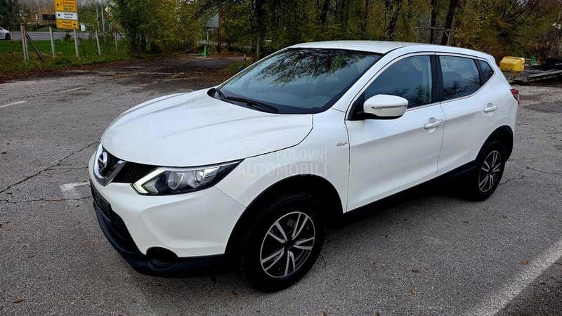 Nissan Qashqai 1,5Dci LED/NAV/PERLA
