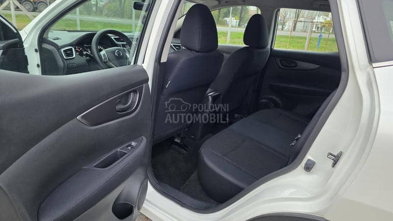 Nissan Qashqai 1,5Dci LED/NAV/PERLA