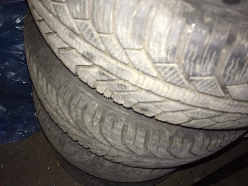 Semperit 185/65 R15 Zimska