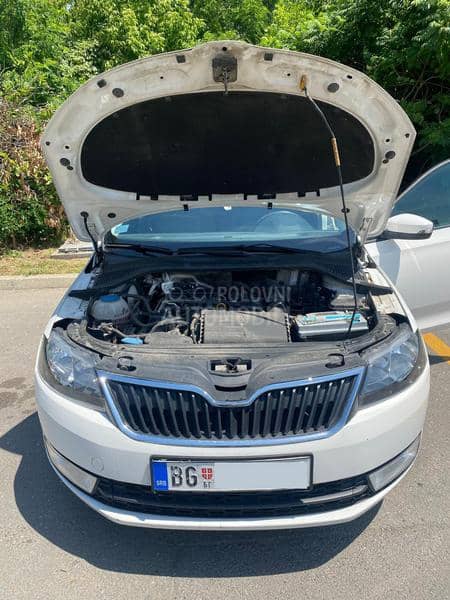 Škoda Rapid 