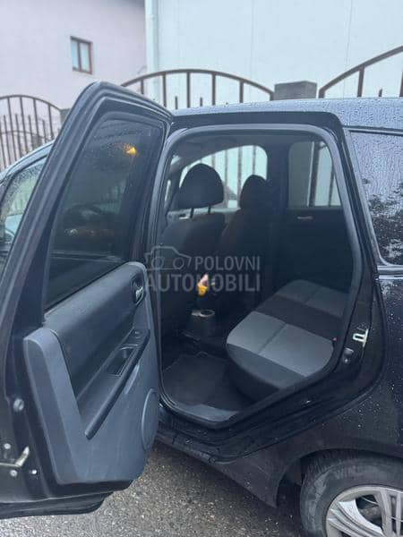 Mitsubishi Colt Veoma čisto i novo