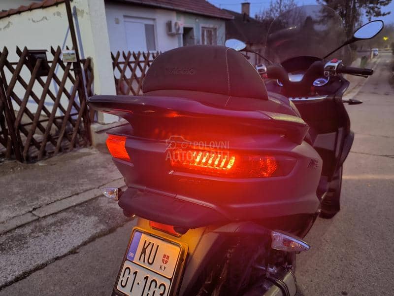 Piaggio Mp3 300i B kat