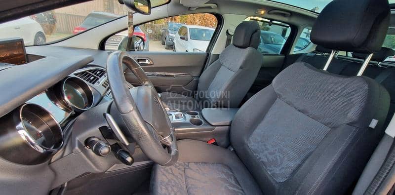 Peugeot 3008 1.6HD ALLURE