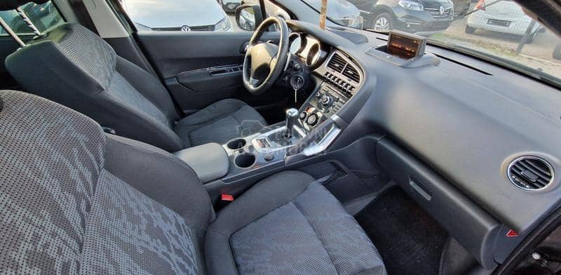 Peugeot 3008 1.6HD ALLURE