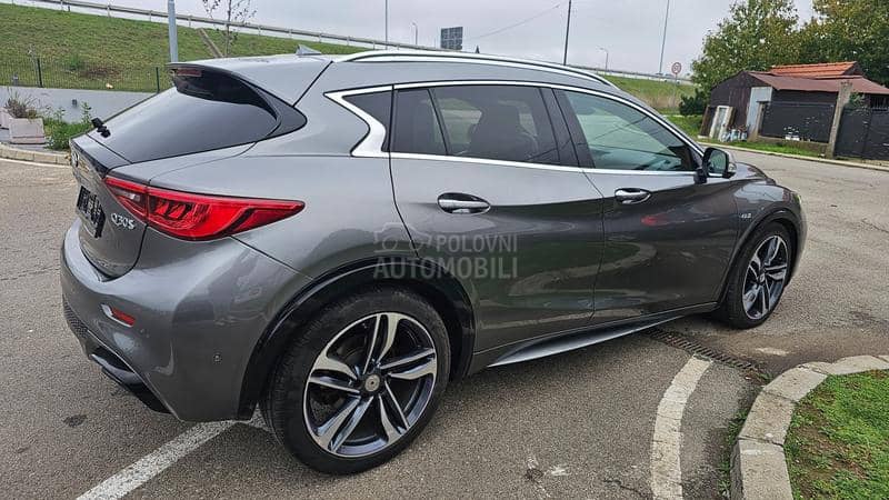 Infiniti Q30 2.2d Premium Autom