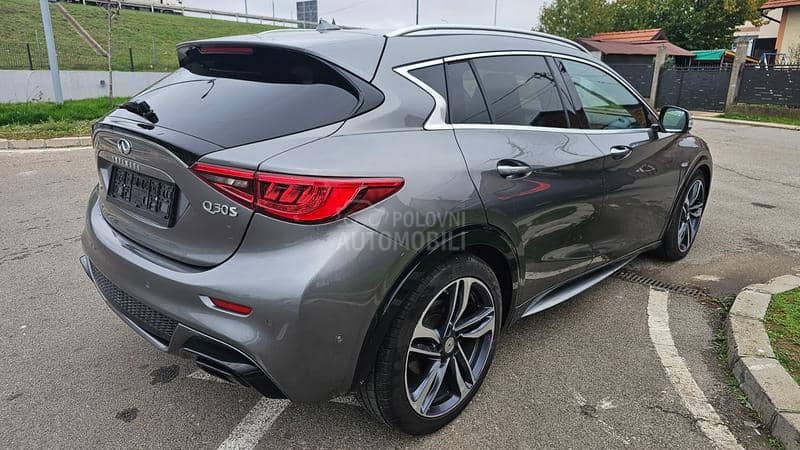 Infiniti Q30 2.2d Premium Autom