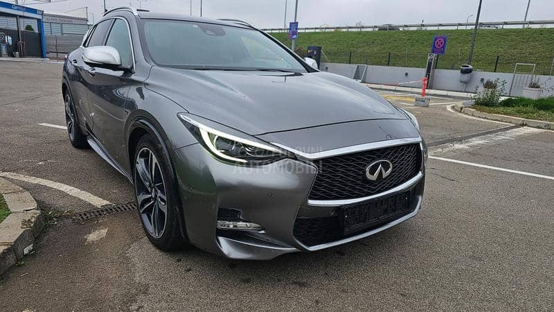 Infiniti Q30 2.2d Premium Autom
