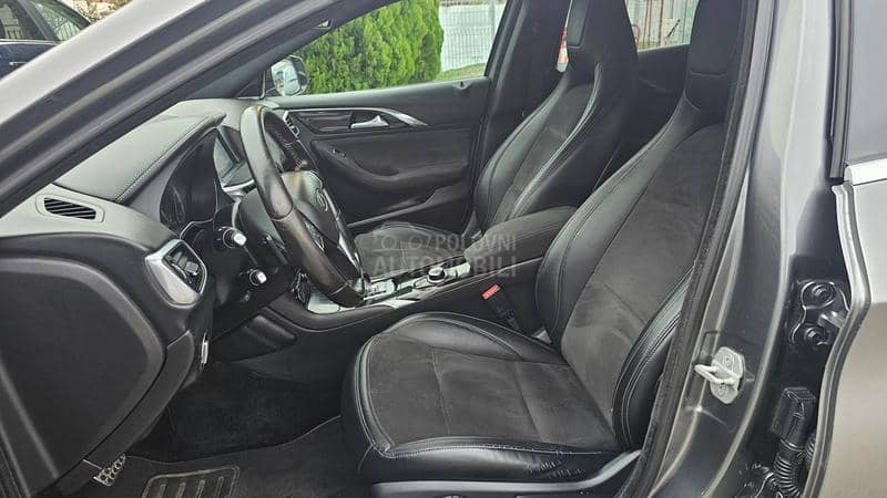 Infiniti Q30 2.2d Premium Autom