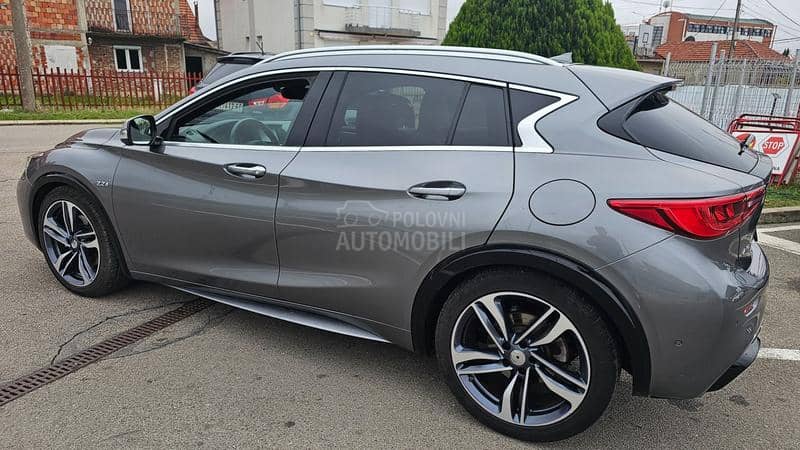 Infiniti Q30 2.2d Premium Autom