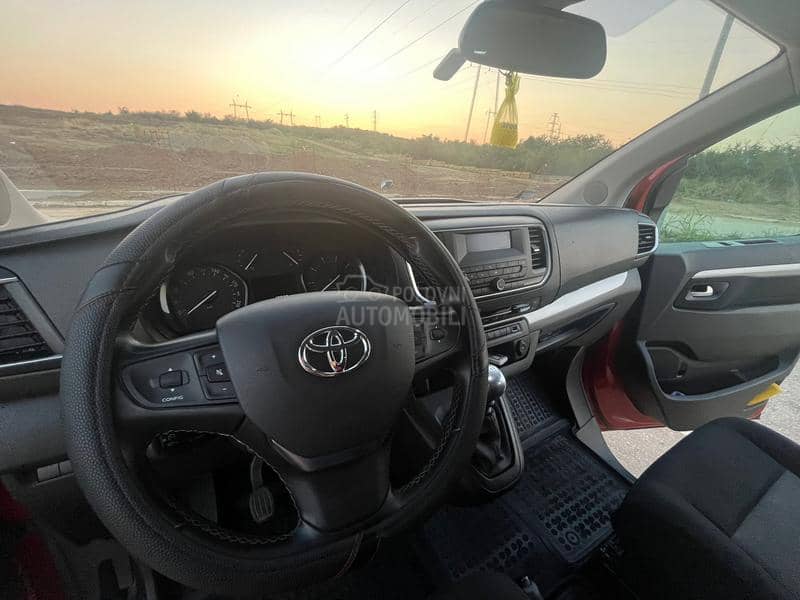 Toyota Proace Verso 