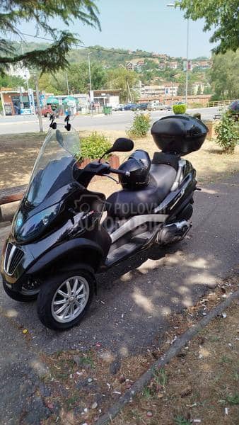 Piaggio mp3 400 lt B.kategorija