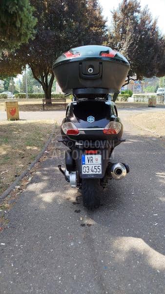 Piaggio mp3 400 lt B.kategorija