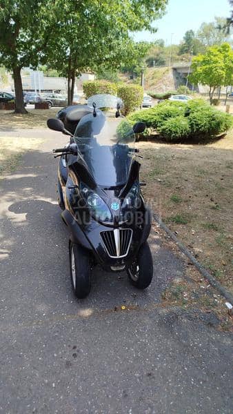 Piaggio mp3 400 lt B.kategorija