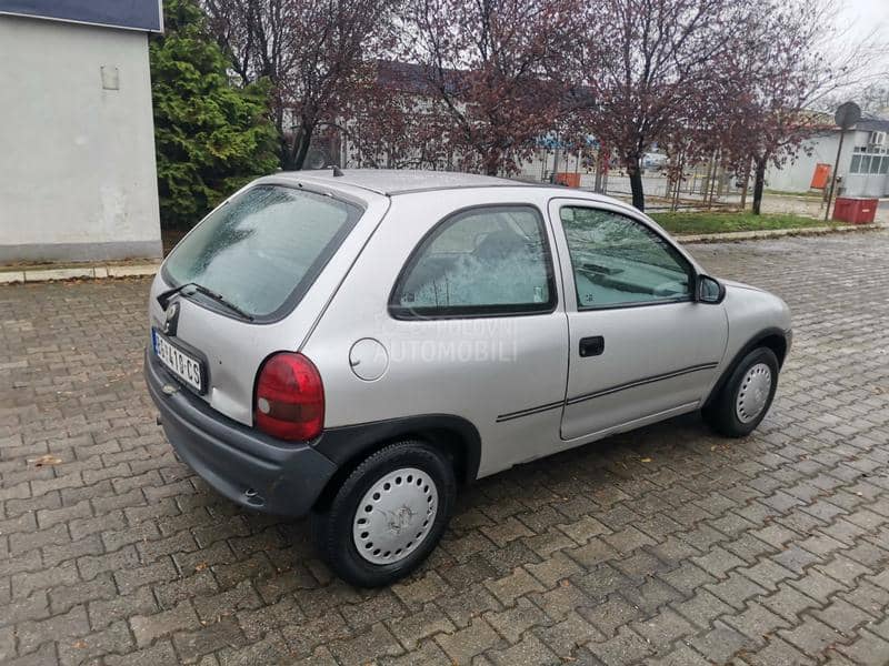 Opel Corsa B 