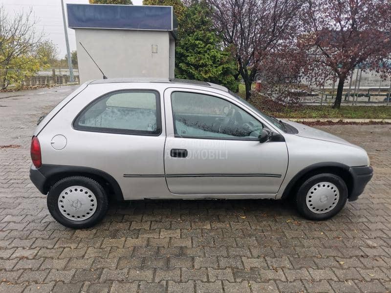 Opel Corsa B 
