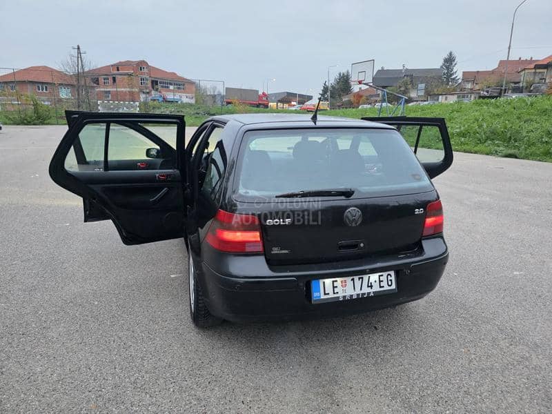 Volkswagen Golf 4 