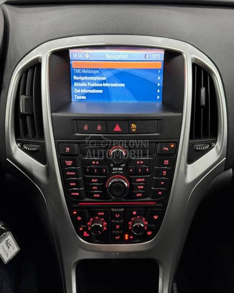 Opel Astra J 1.4T XEN/NAV CH