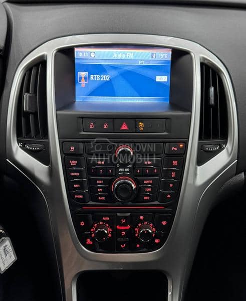 Opel Astra J 1.4T XEN/NAV CH