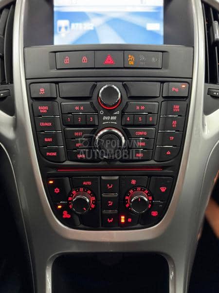 Opel Astra J 1.4T XEN/NAV CH