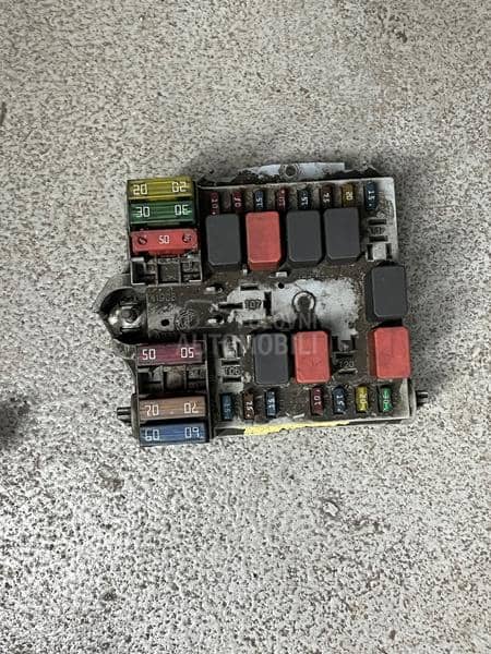 Tabla sa osiguracima