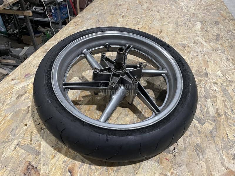 Honda VFR 750 God. DELOVI