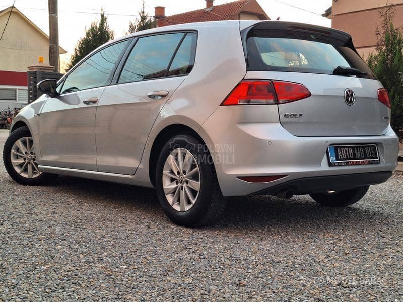 Volkswagen Golf 7 1.6 TDI BLUEMOTION