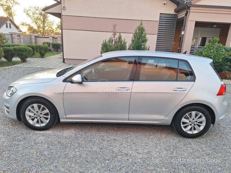 Volkswagen Golf 7 1.6 TDI BLUEMOTION