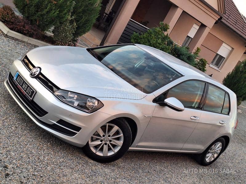 Volkswagen Golf 7 1.6 TDI BLUEMOTION