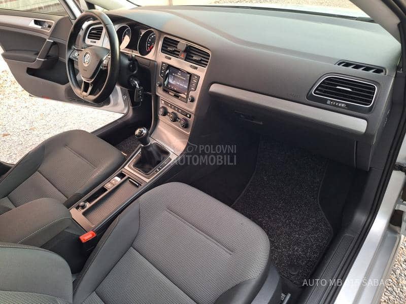 Volkswagen Golf 7 1.6 TDI BLUEMOTION